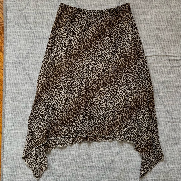 Leopard Print Skirt - Picture 4 of 7